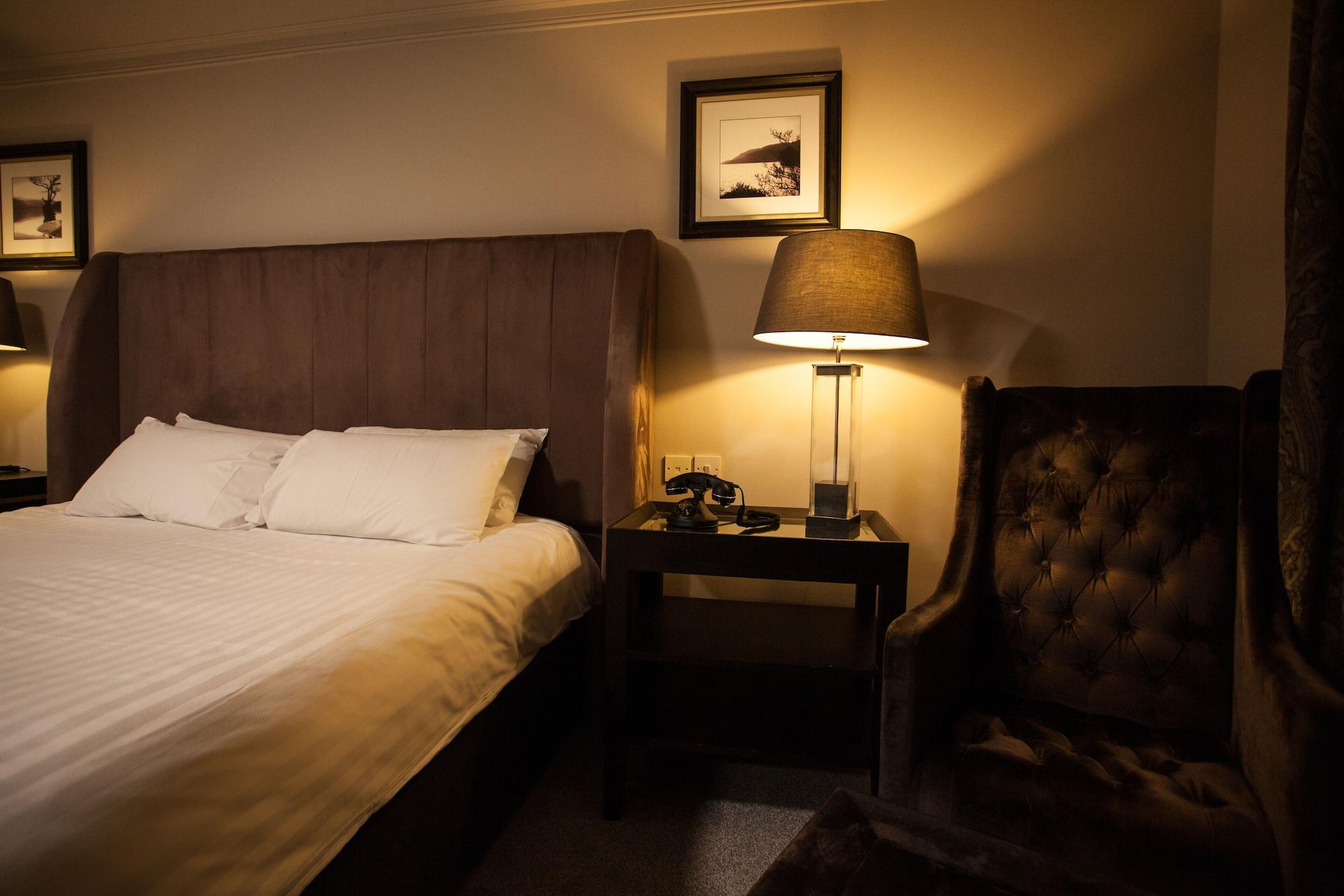 Strathaven Hotel Bagian luar foto