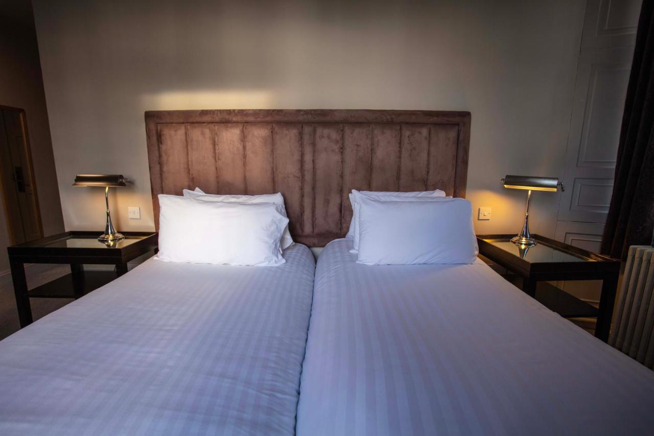 Strathaven Hotel Bagian luar foto