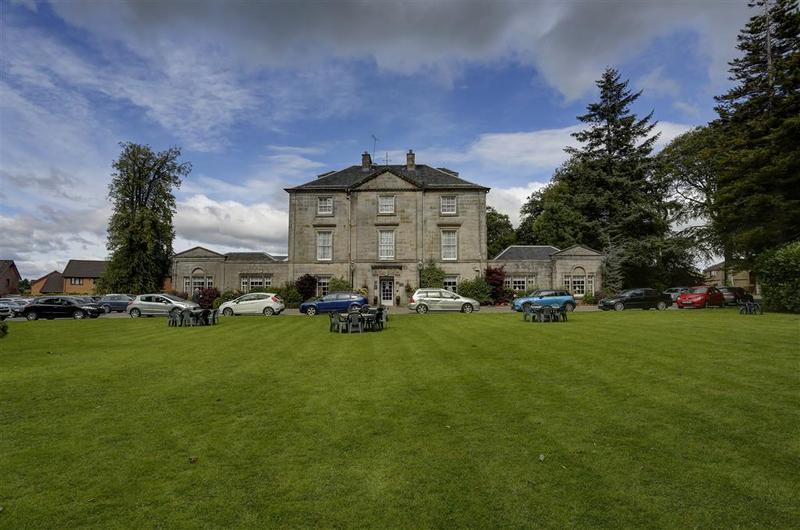 Strathaven Hotel Bagian luar foto